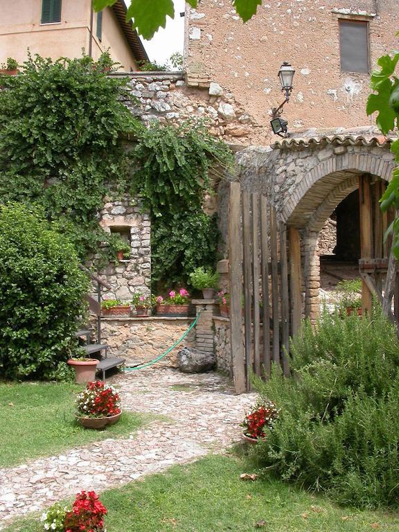 Agriturismo I Mandorli تريفي المظهر الخارجي الصورة